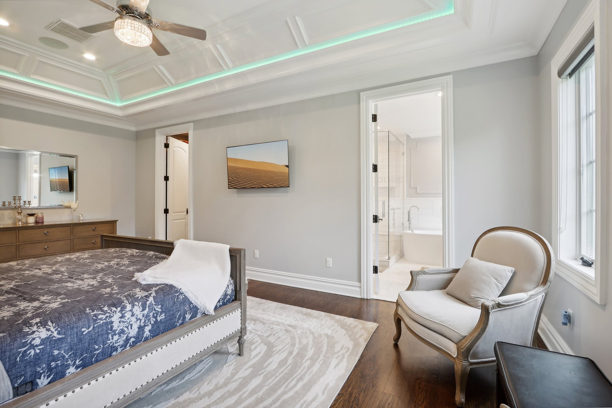 N Farview Ave-048.jpg