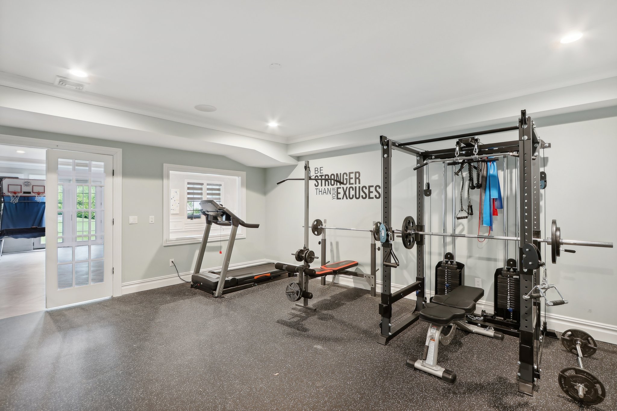 N Farview Ave-057.jpg