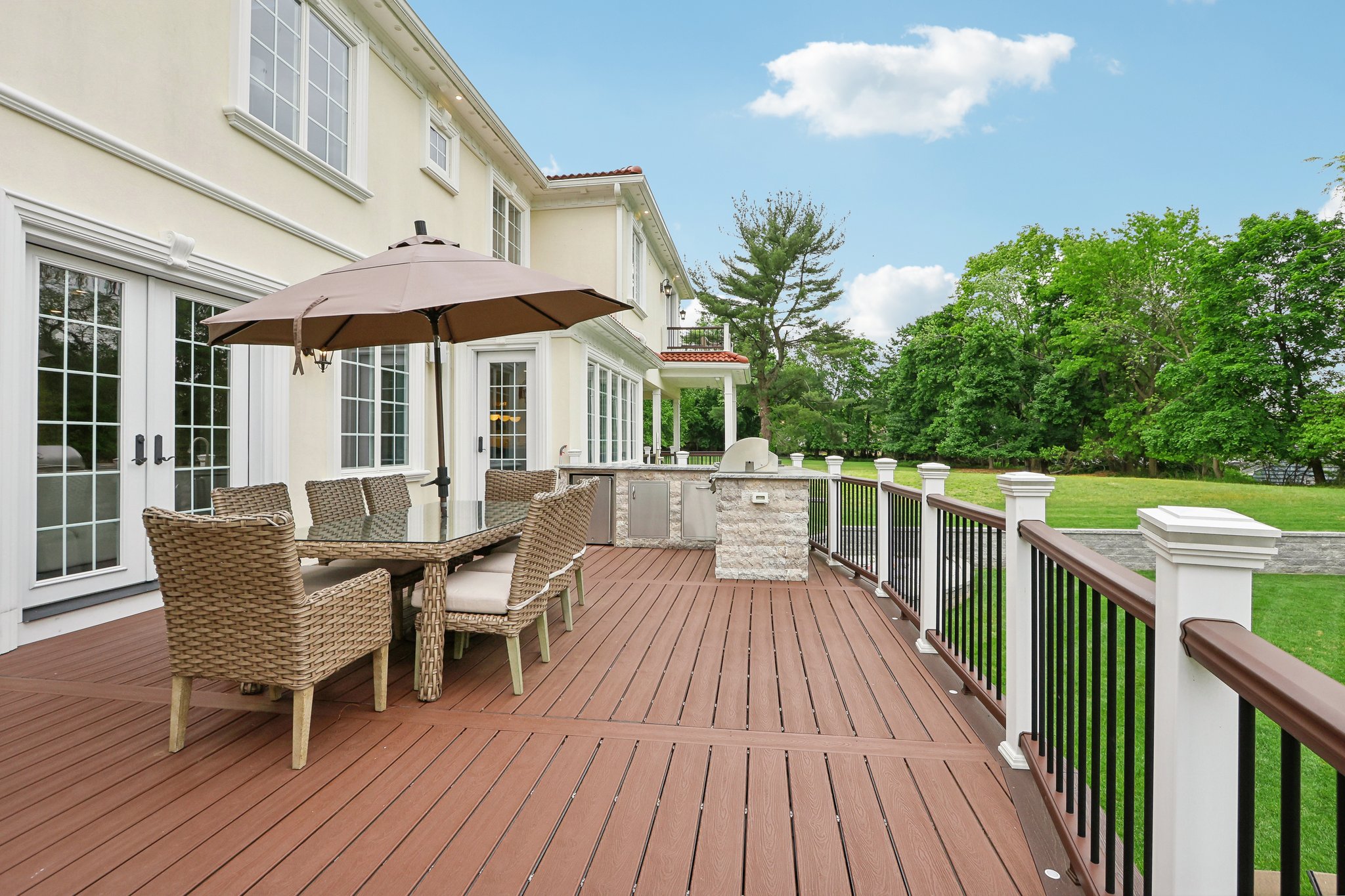 N Farview Ave-067.jpg