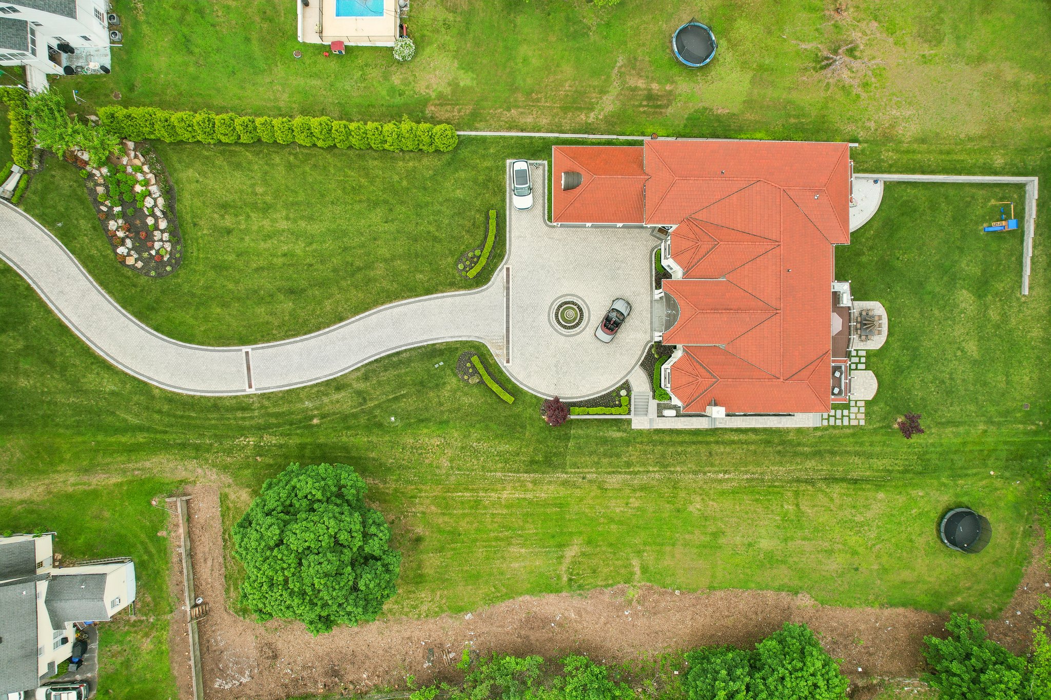 N Farview Ave-076.jpg