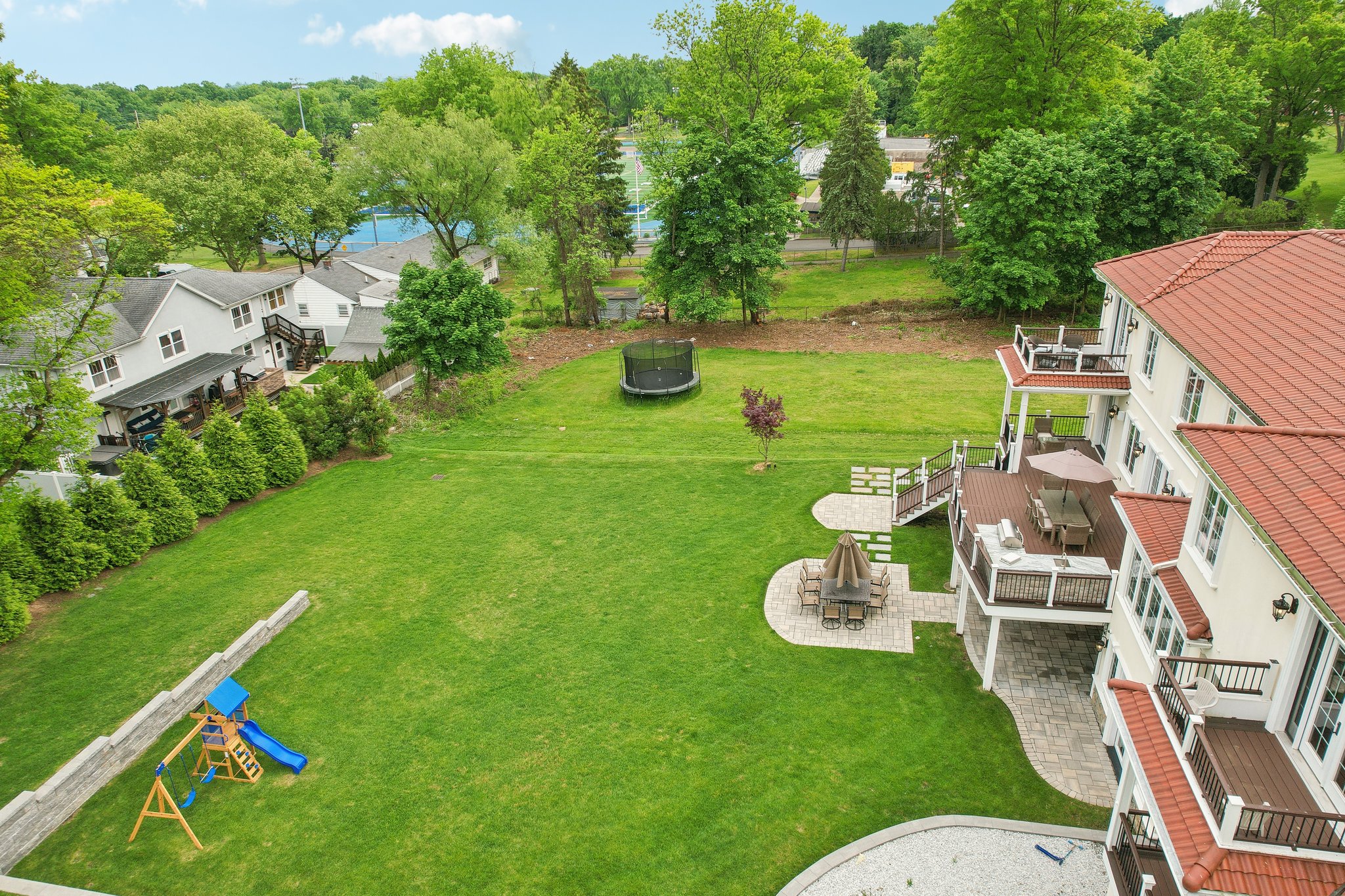 N Farview Ave-077.jpg