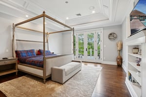 N Farview Ave-050.jpg