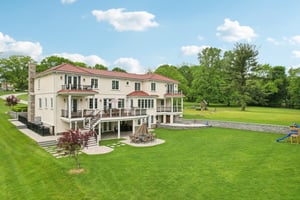 N Farview Ave-070.jpg