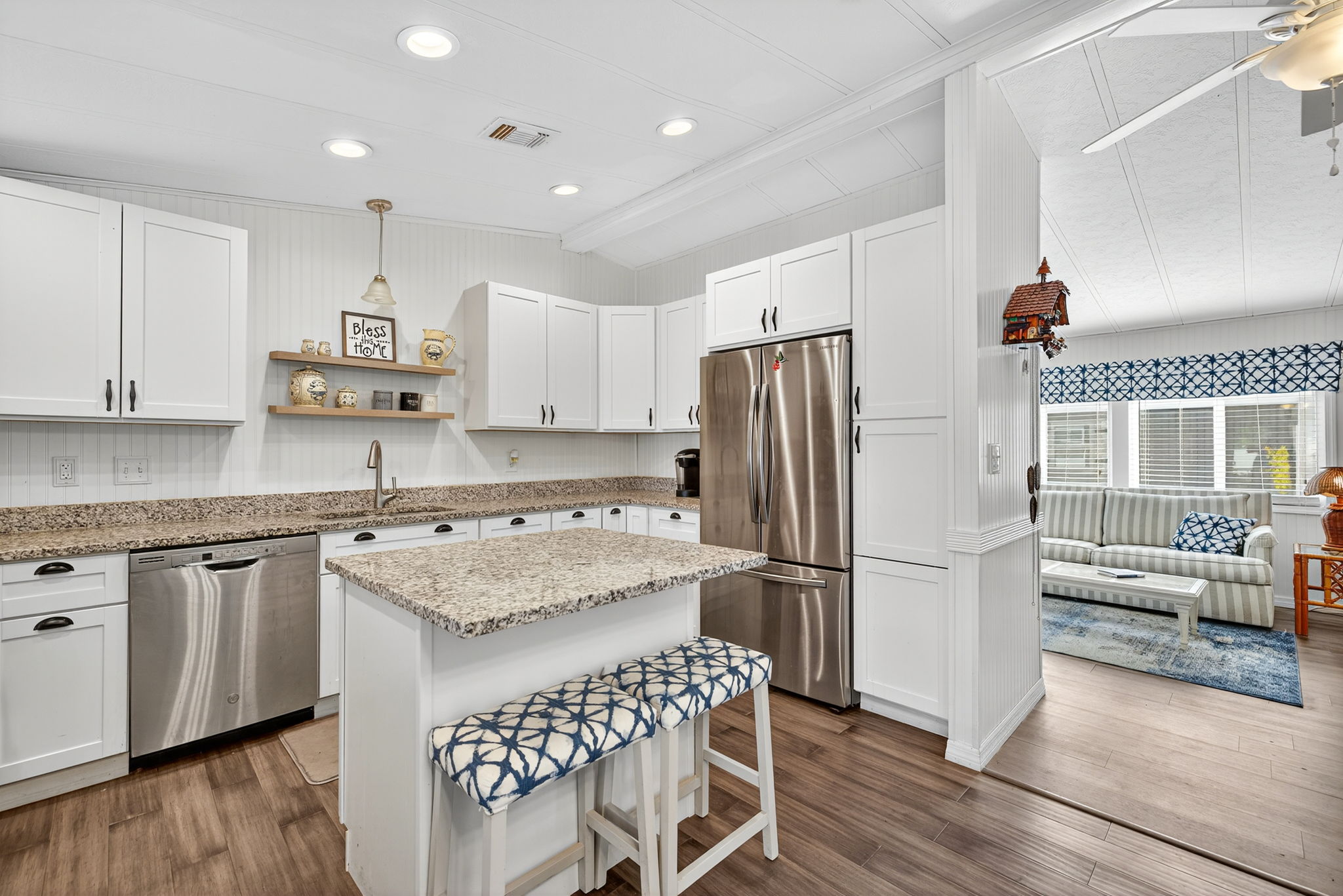 Breakfast Bar 2 of 2