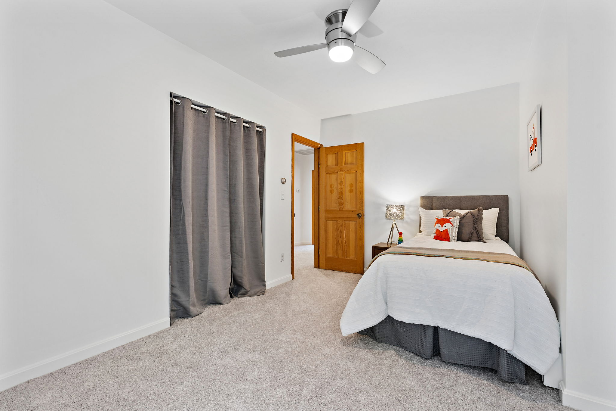  Photo 27