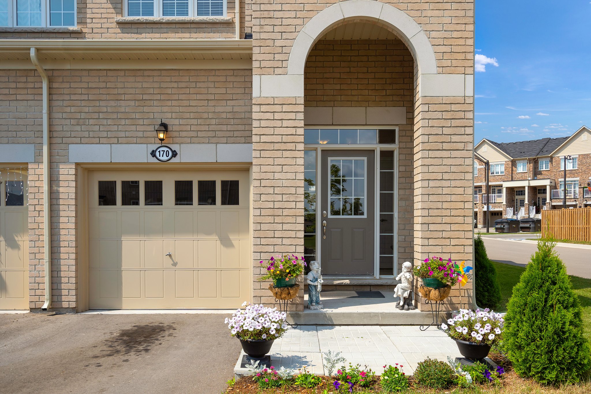 170 Parkinson Crescent, Orangeville, ON L9W 4K3, Canada Photo 3