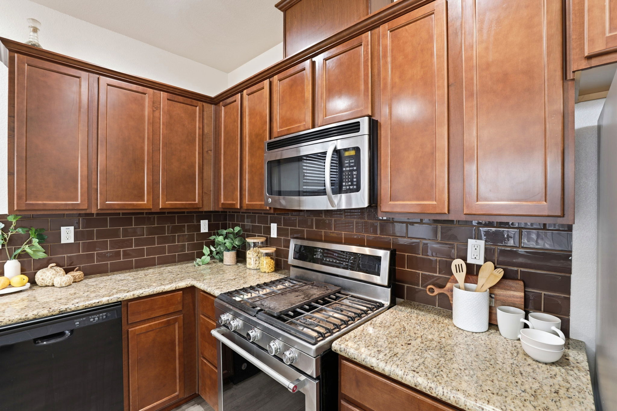 012_f8_170 Sturla Way