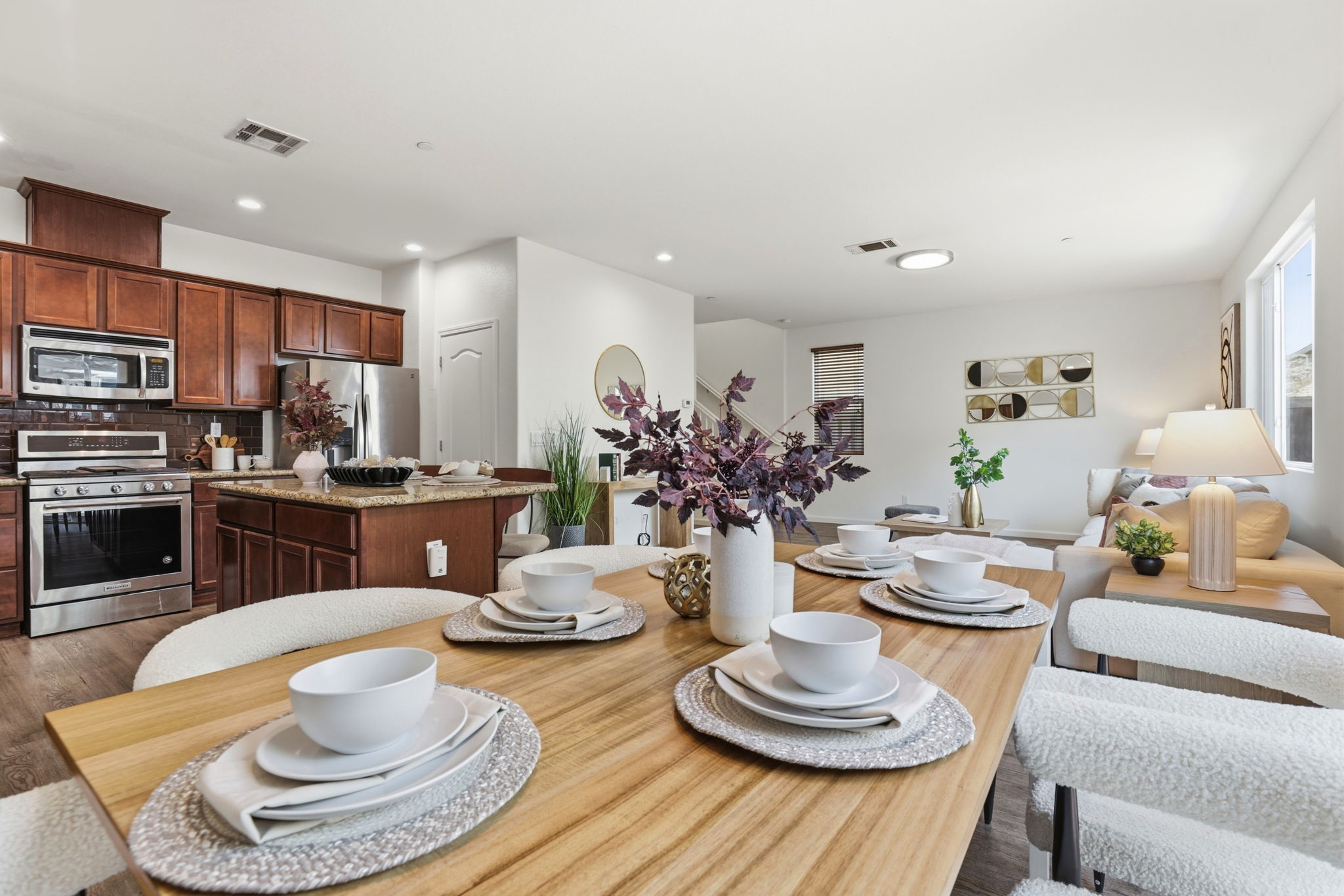 018_f8_170 Sturla Way