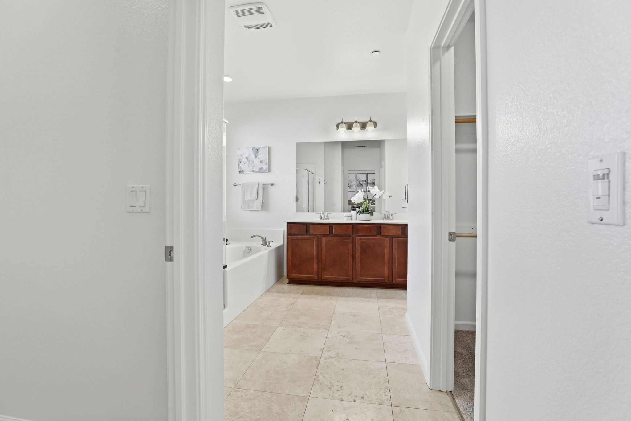 034_f8_170 Sturla Way