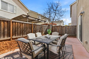 040_f8_170 Sturla Way