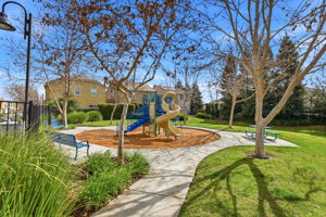 045_f8_170 Sturla Way