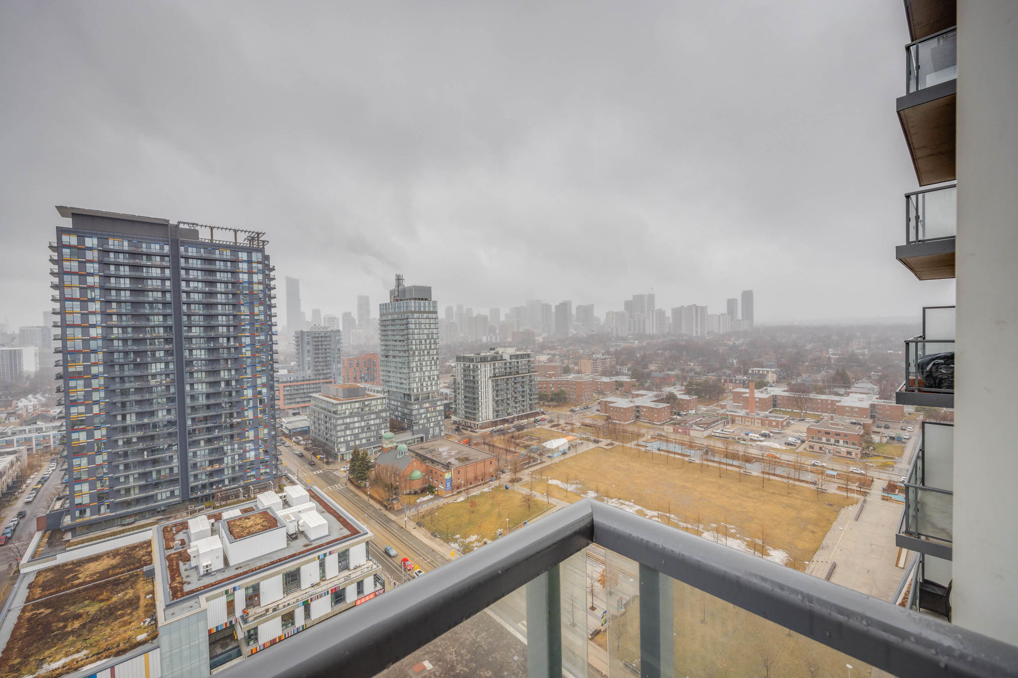 Toronto property showcase — delivered property photograph 27