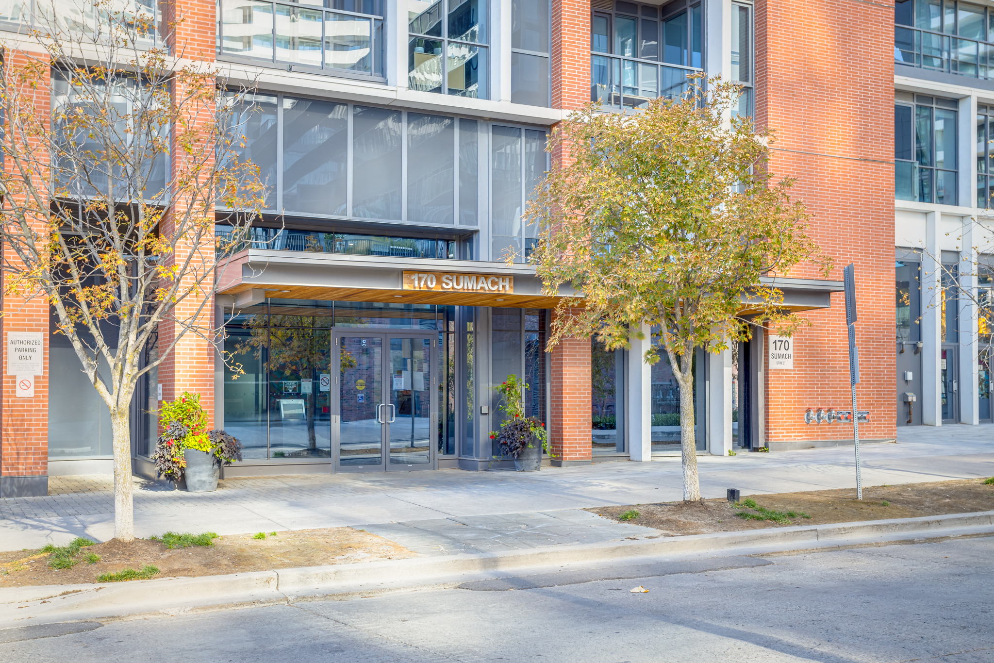 Toronto property showcase — delivered property photograph 4