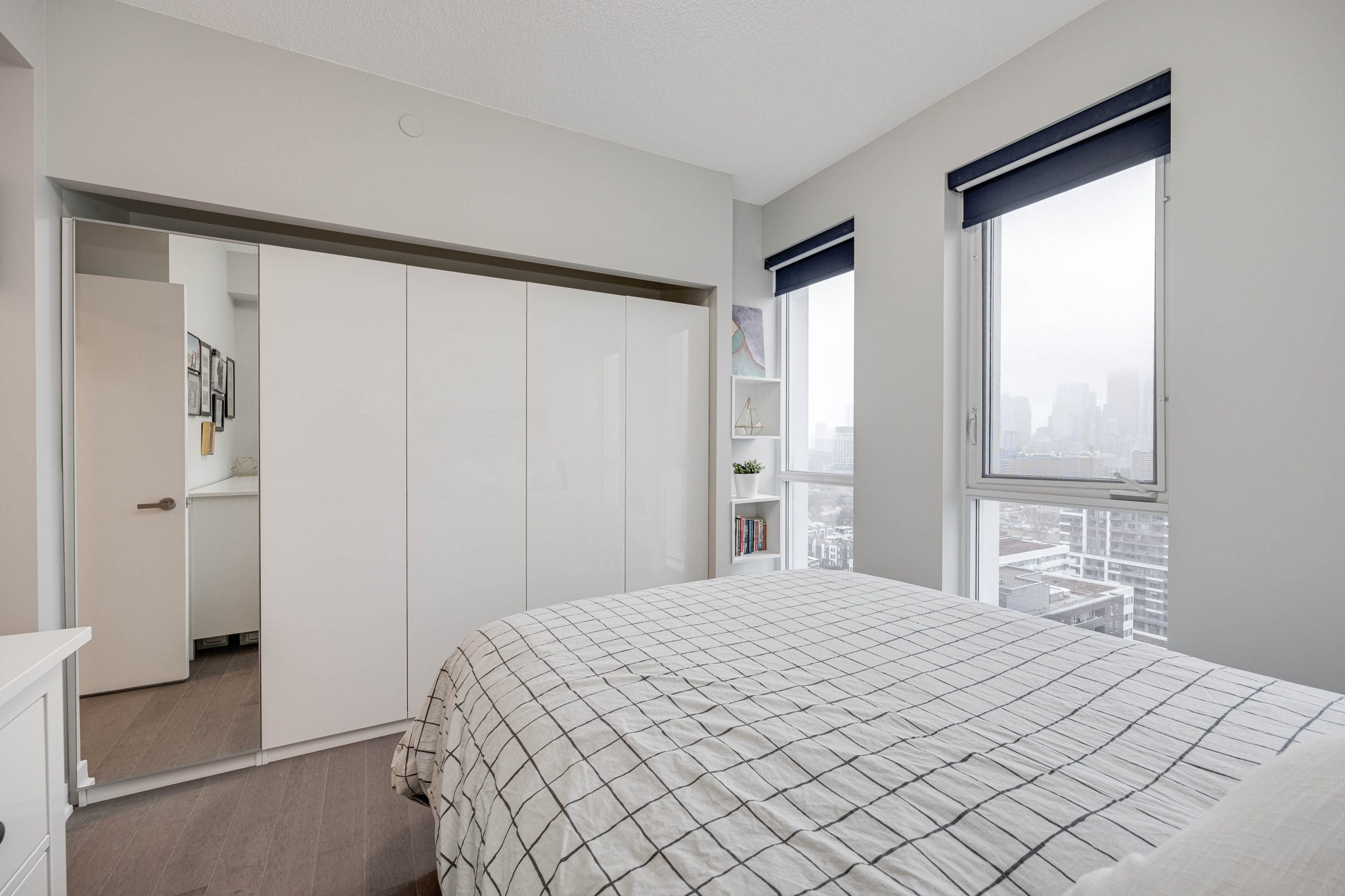 Toronto property showcase — delivered property photograph 19
