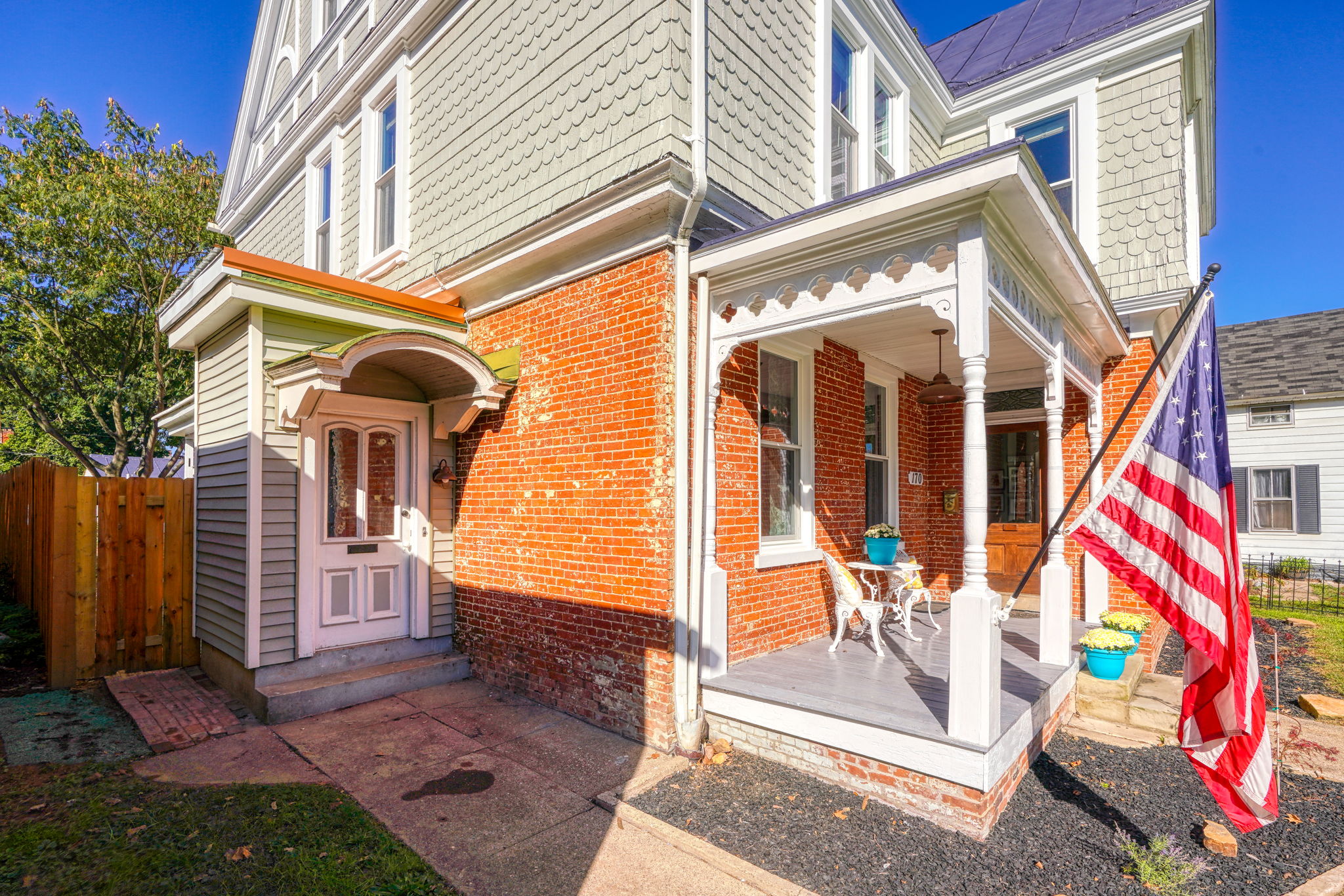170 Vine St (3)
