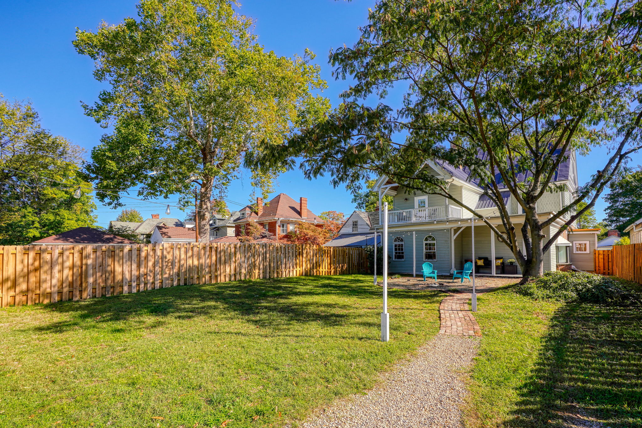 170 Vine St (11)