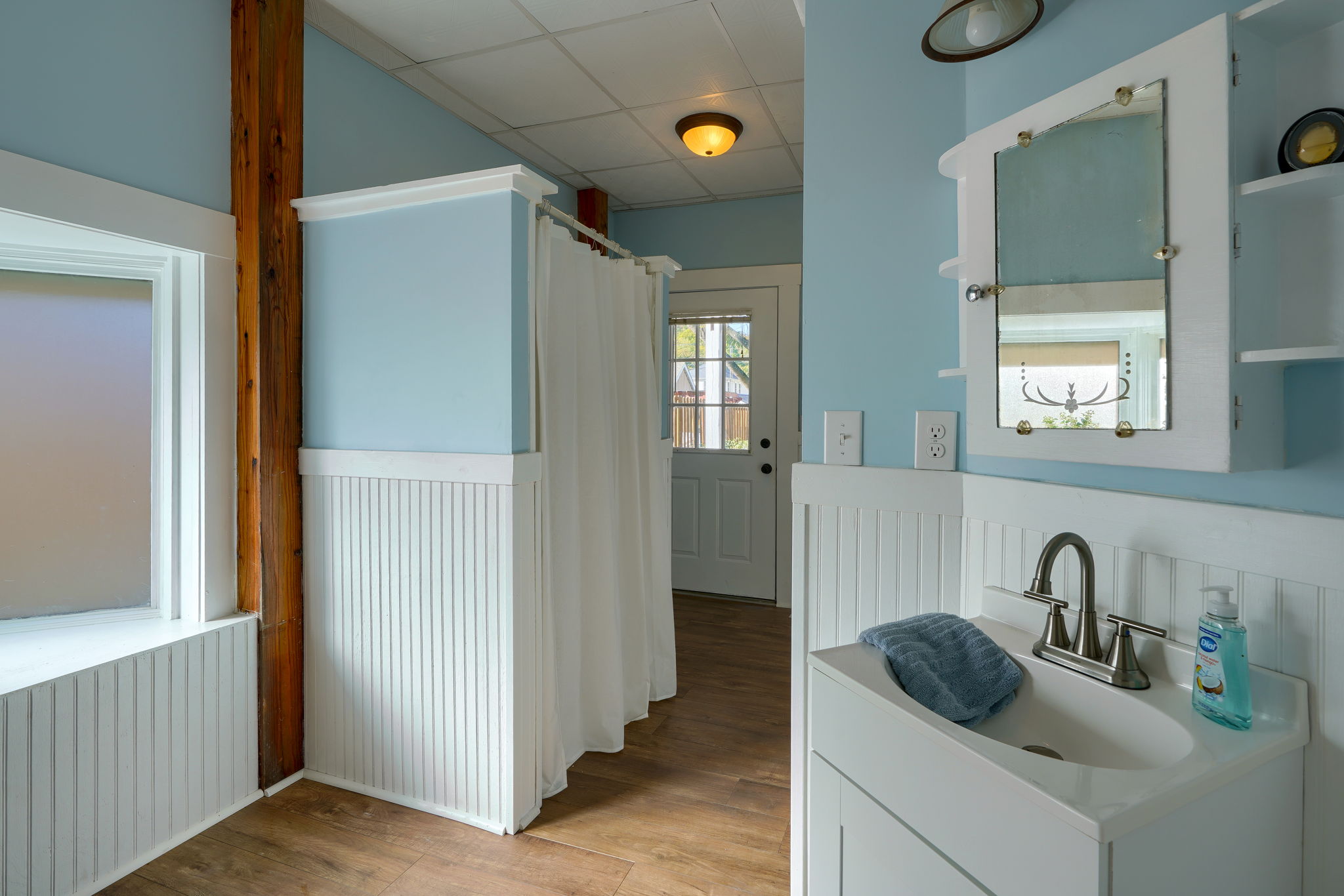170 Vine St (64)