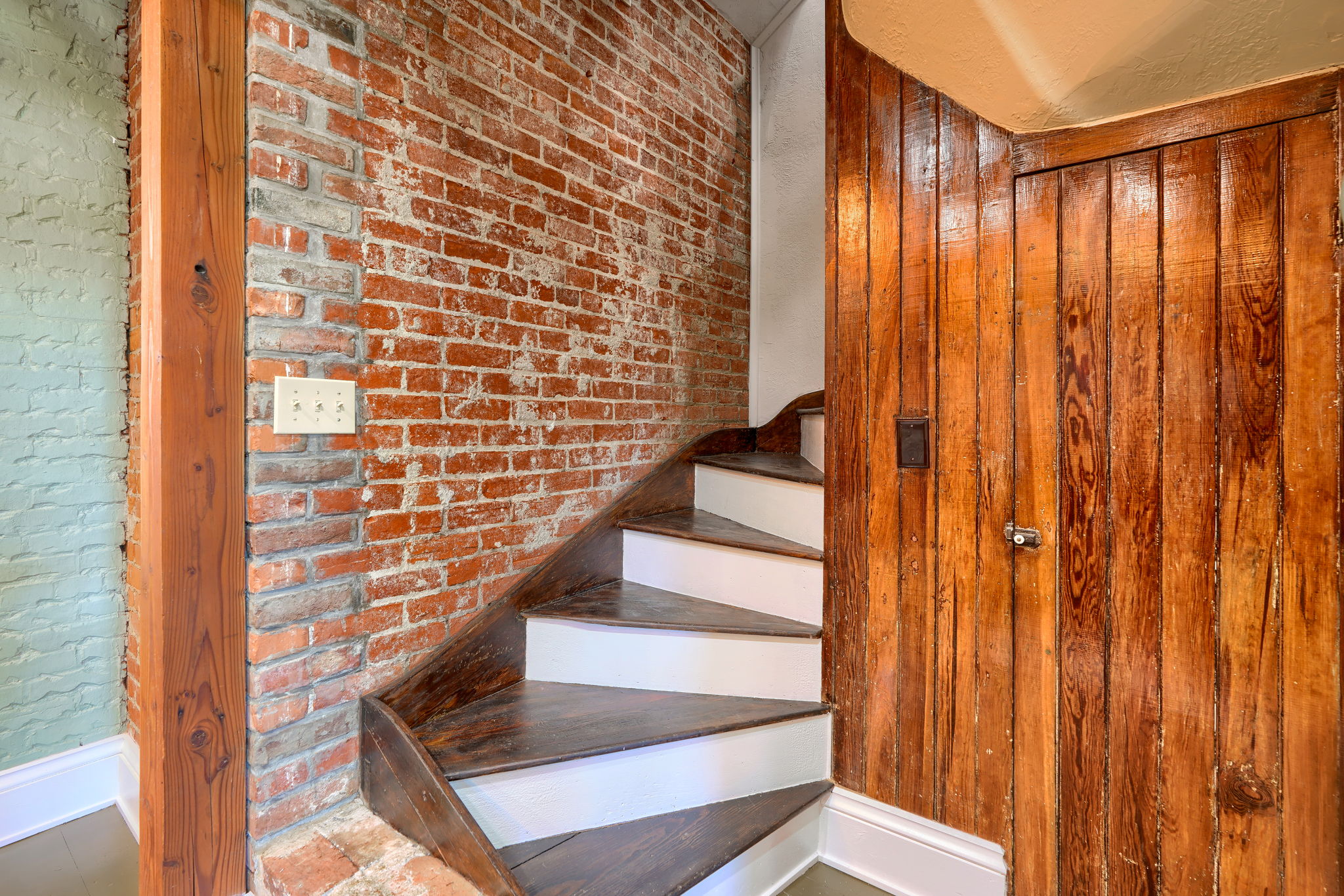 170 Vine St (70)