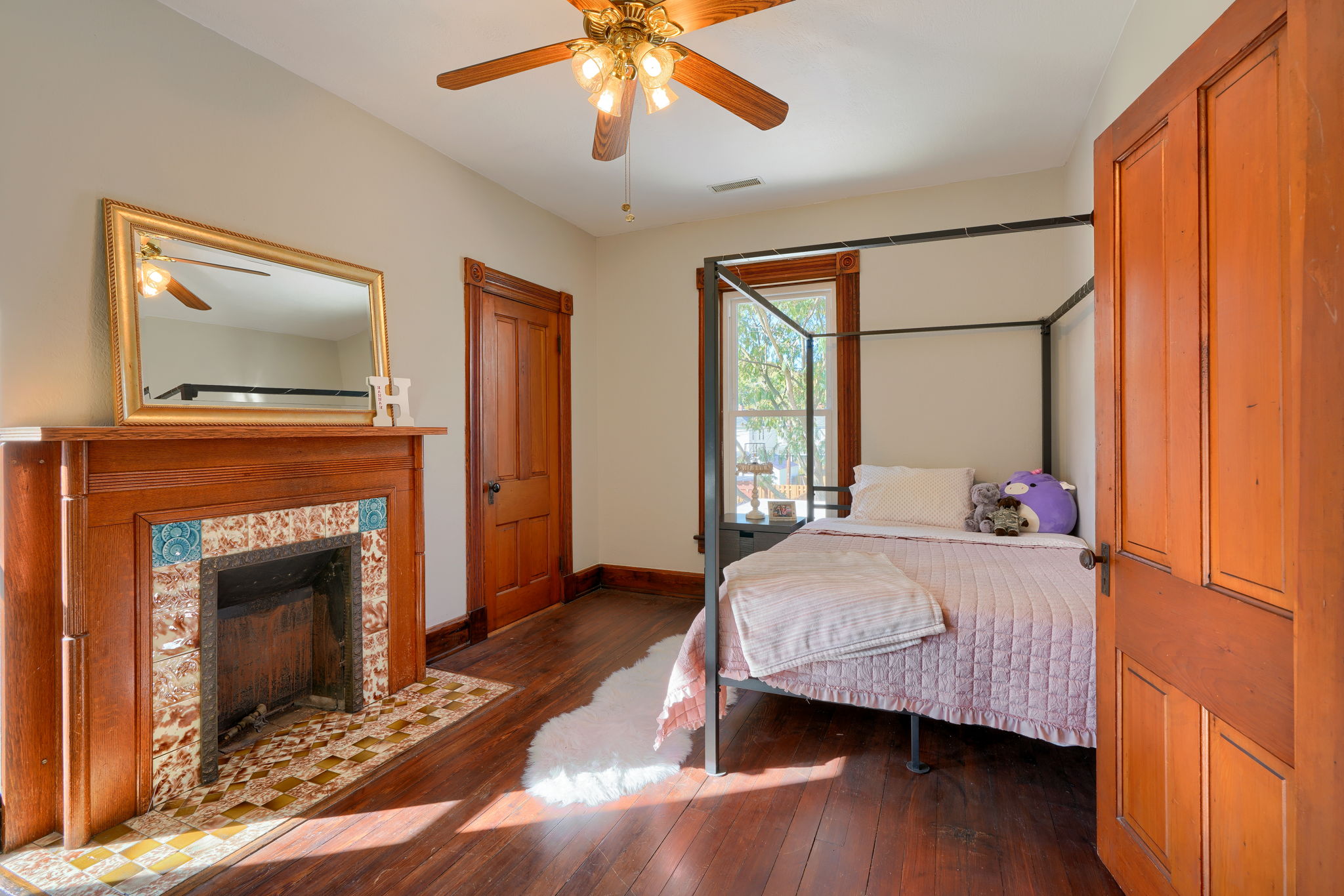 170 Vine St (73)