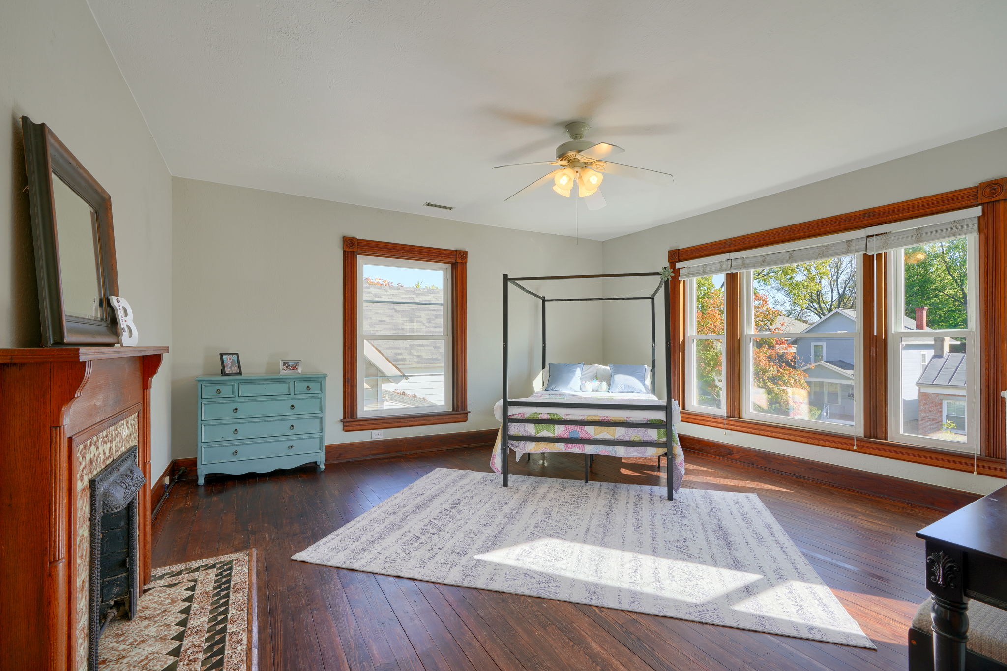 170 Vine St (81)