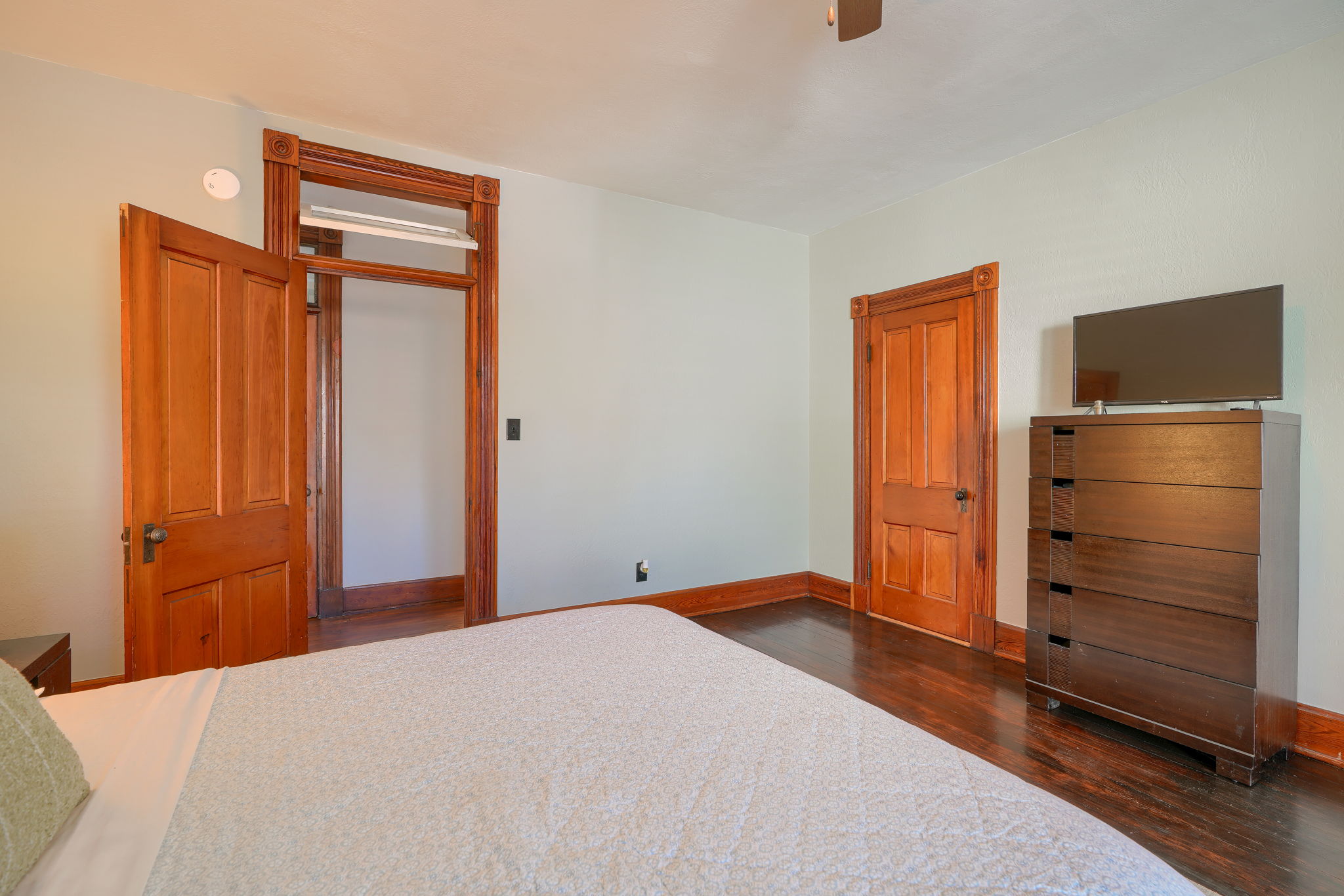 170 Vine St (87)