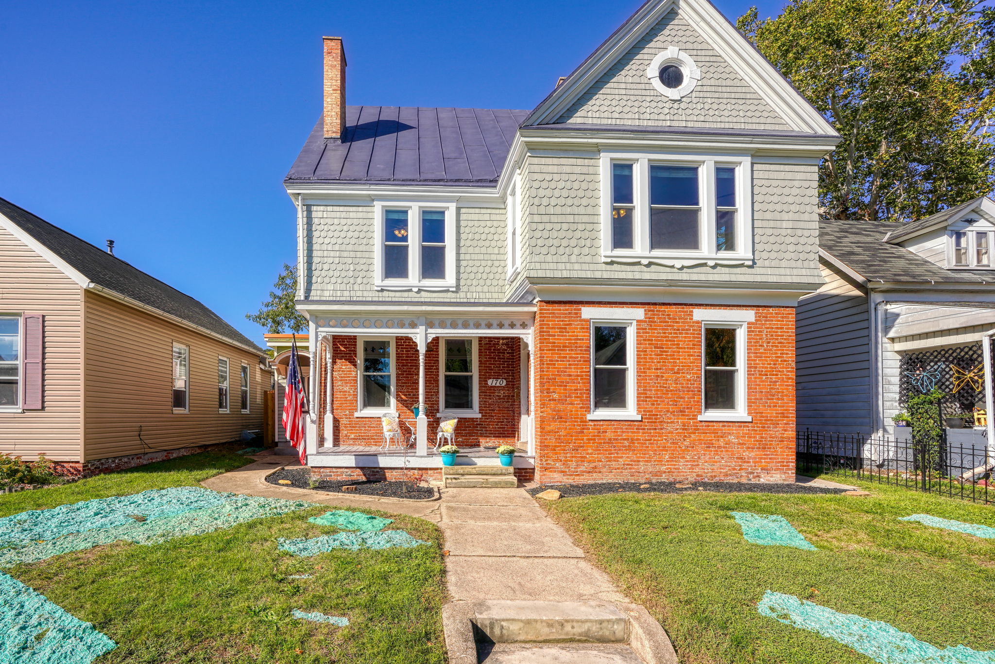 170 Vine St (98)