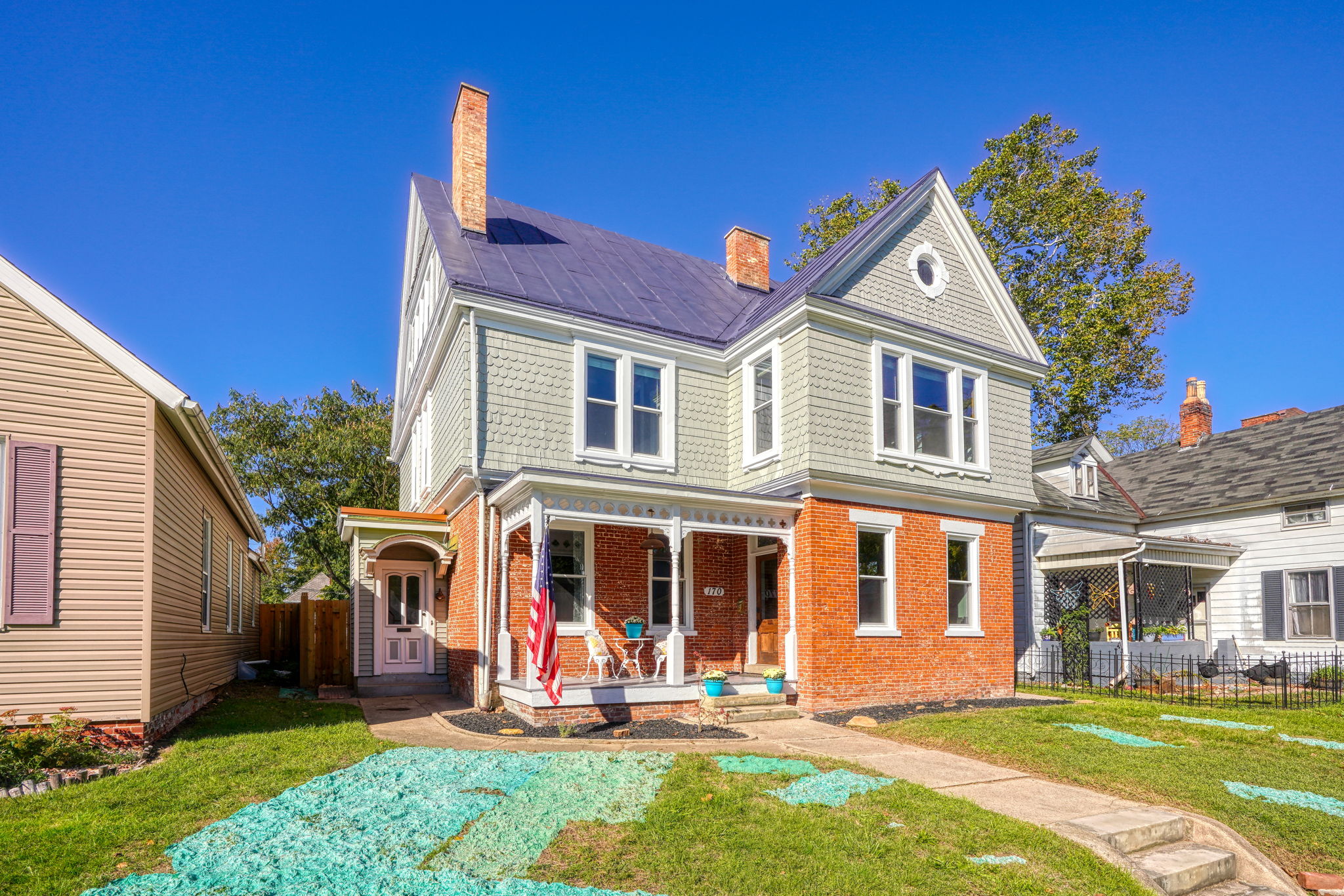 170 Vine St (99)