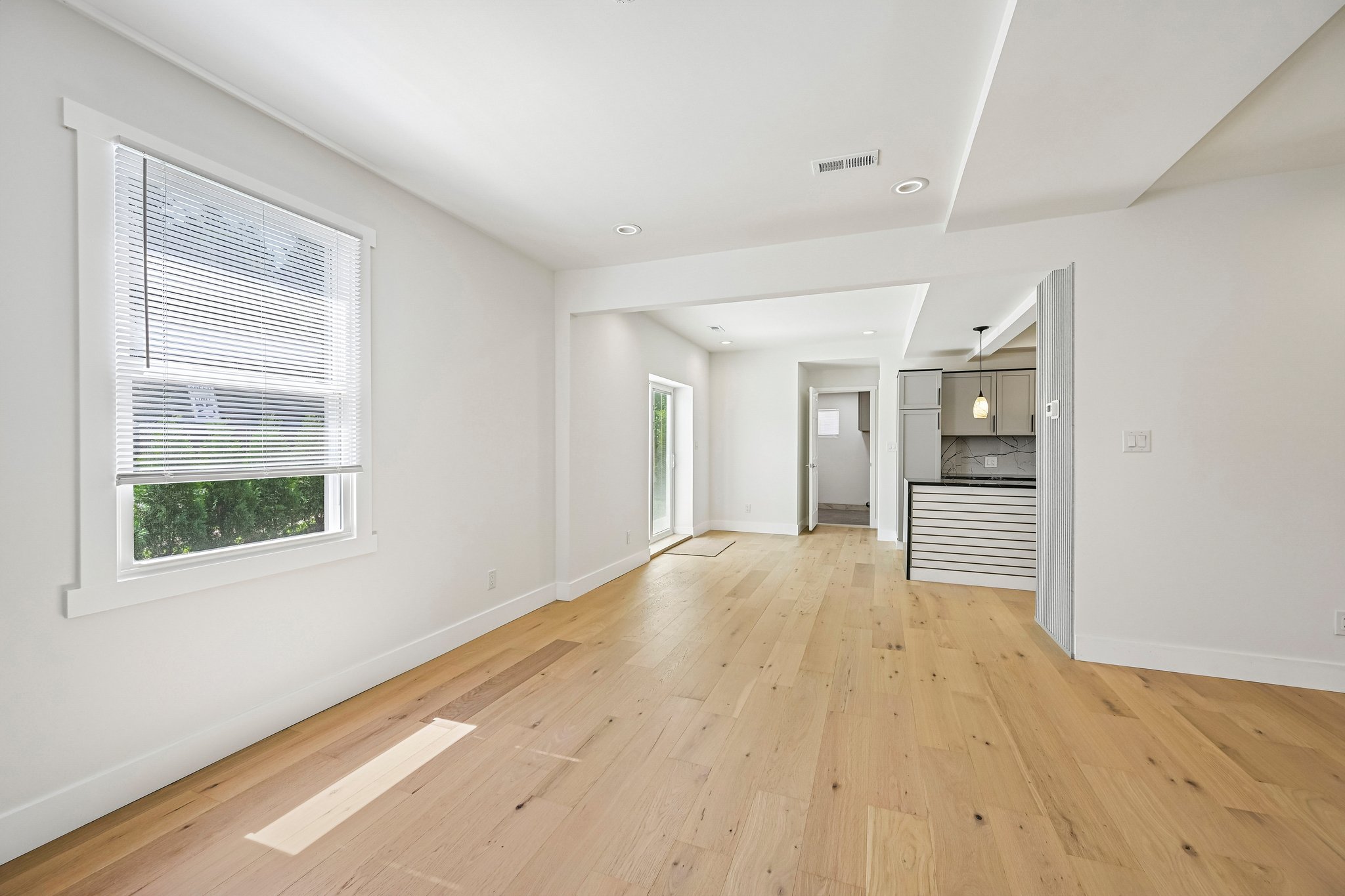 Beech Ave-S0508-015.jpg
