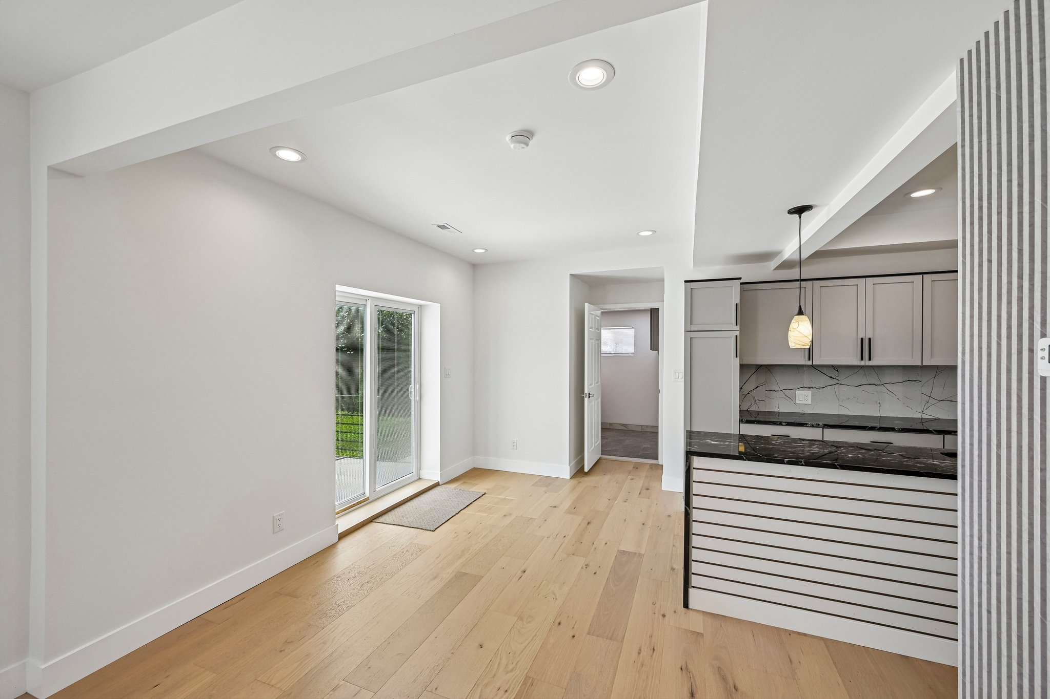 Beech Ave-S0508-016.jpg