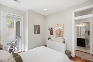 W/ access to Balcony