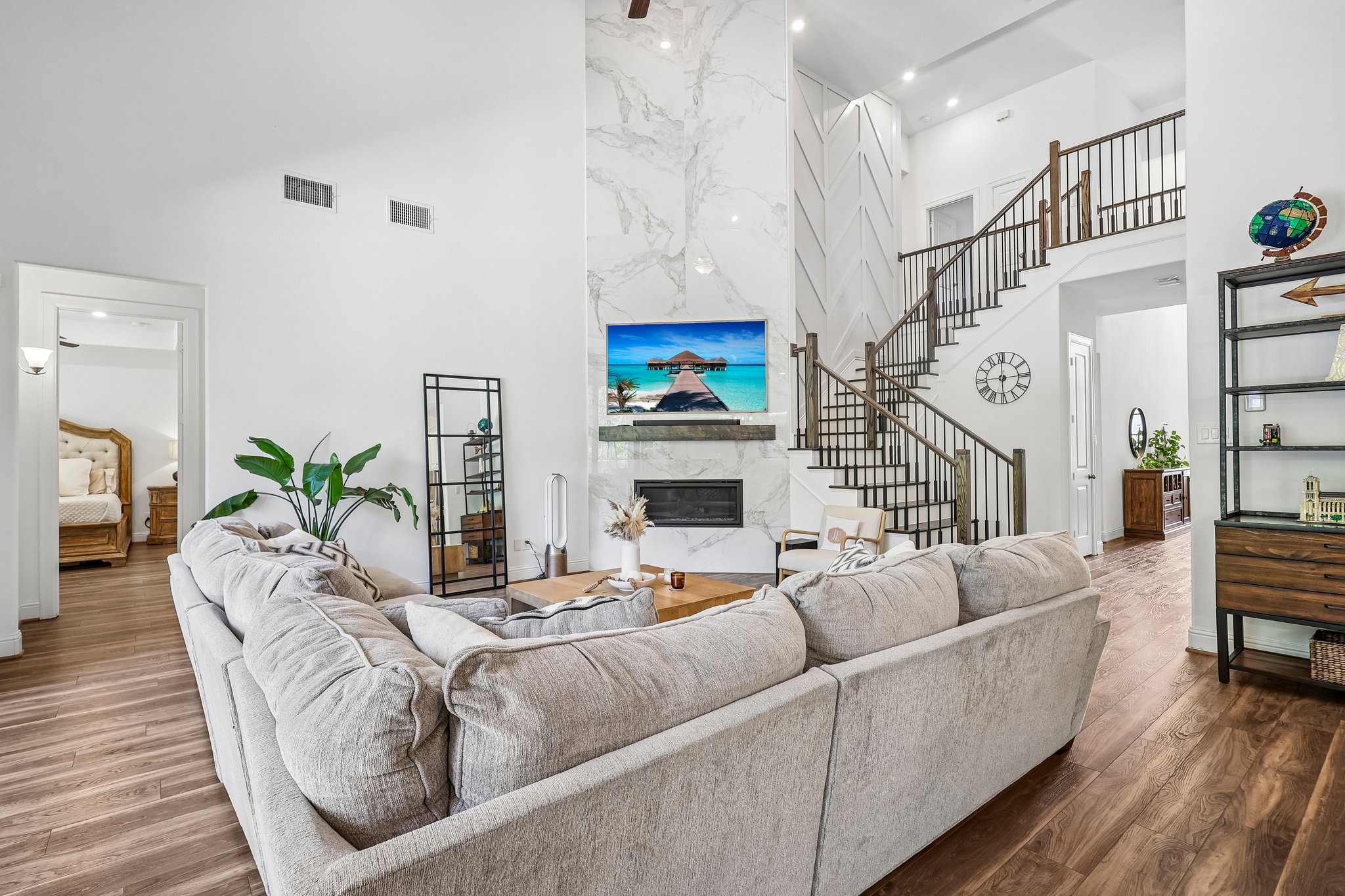 Graystone Hills Dr-S1505-007.jpg