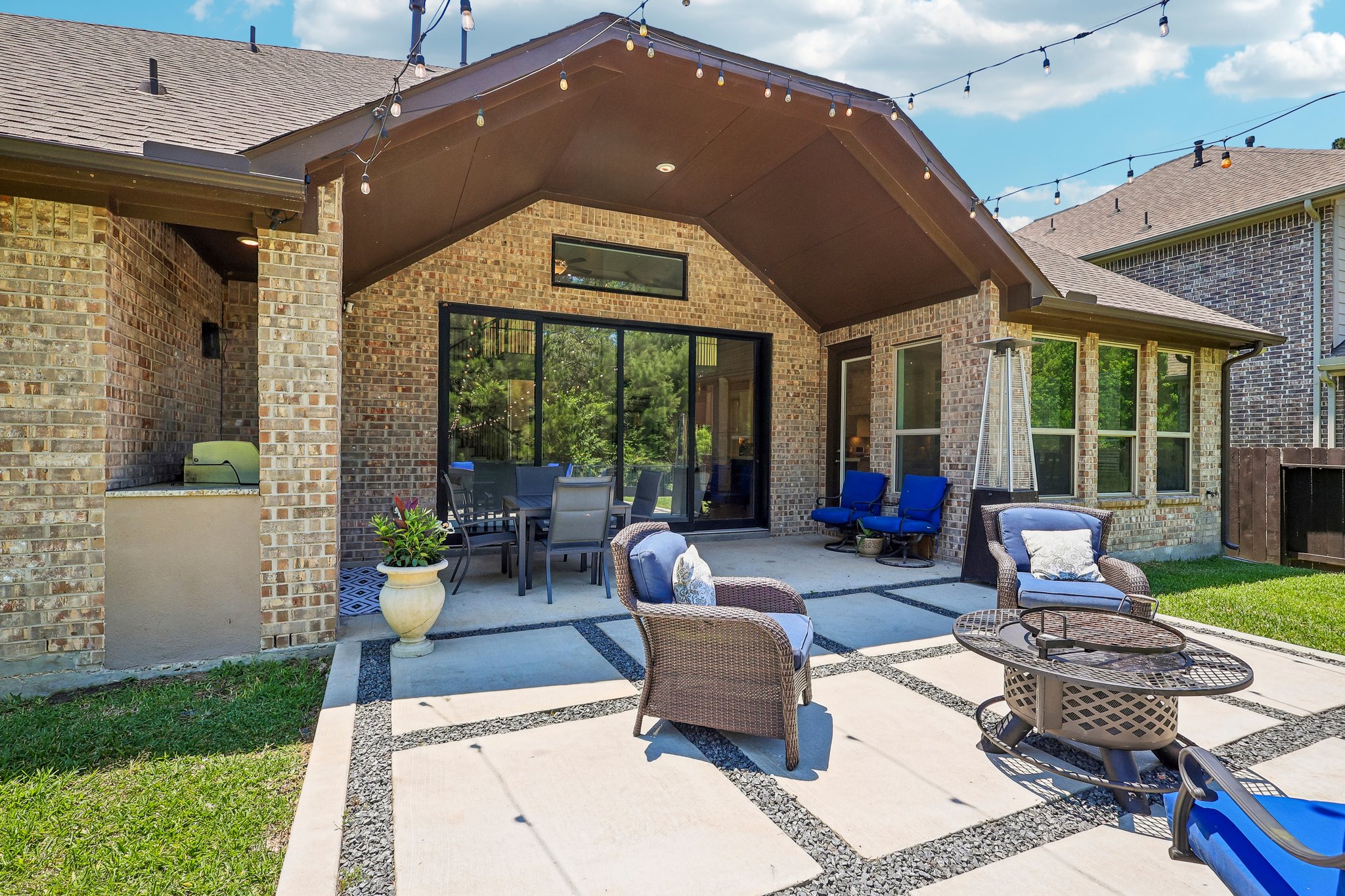 Graystone Hills Dr-S1505-045.jpg