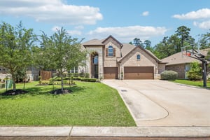 Graystone Hills Dr-S1505-003.jpg
