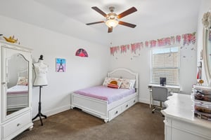 Graystone Hills Dr-S1505-039.jpg