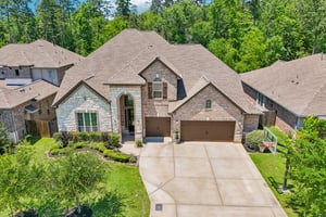 Graystone Hills Dr-S1505-053.jpg
