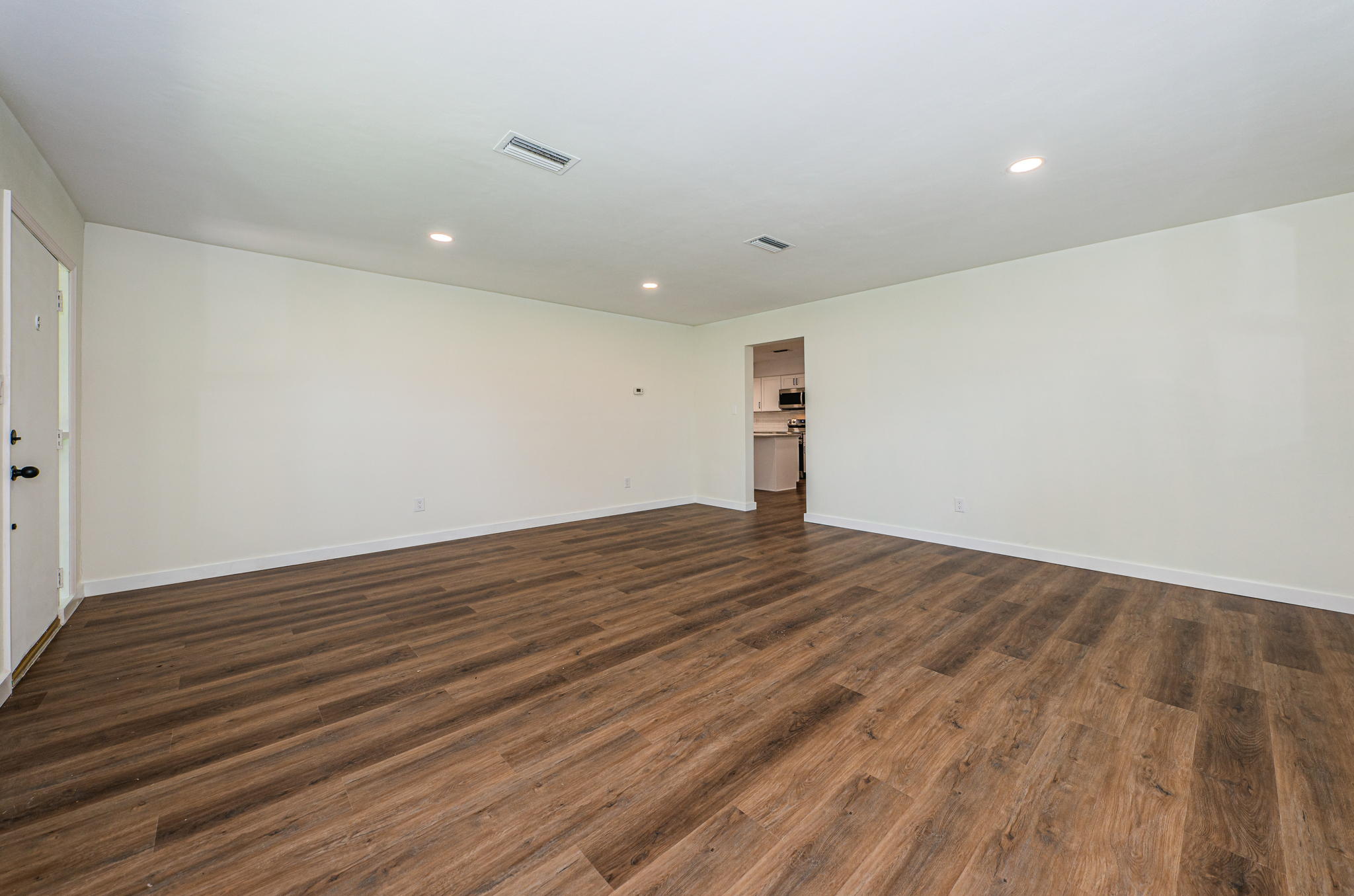 Living Room3-5