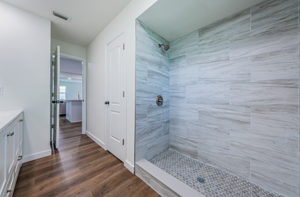 Bathroom1b