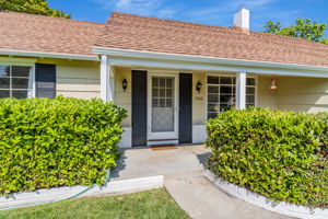 004_ 1700 Parkhills Ave  Los Altos
