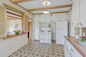 012_ 1700 Parkhills Ave  Los Altos