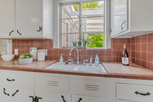 015_ 1700 Parkhills Ave  Los Altos