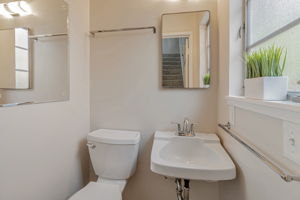028_ 1700 Parkhills Ave  Los Altos