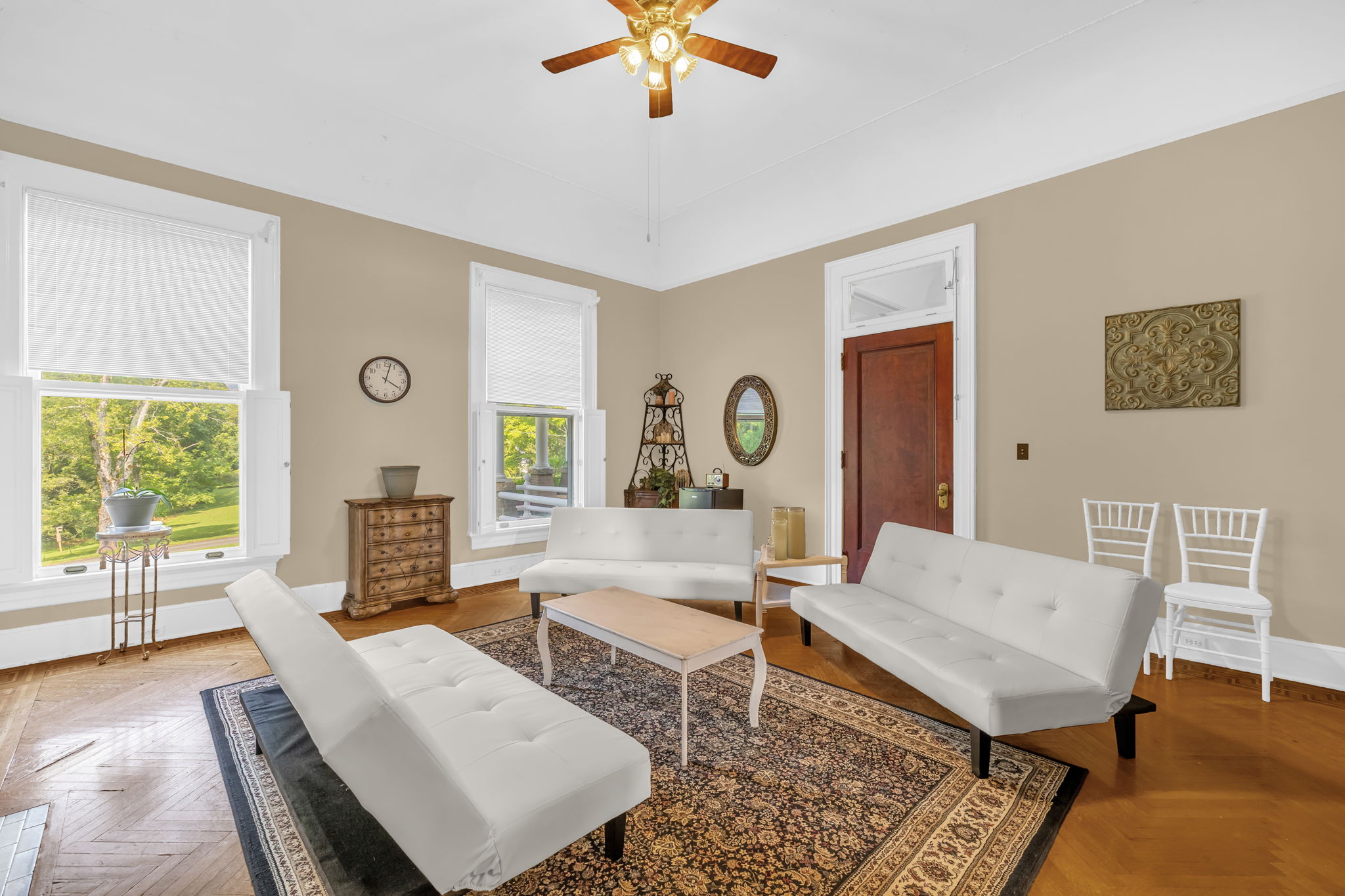 1700 Richardson Dr-23
