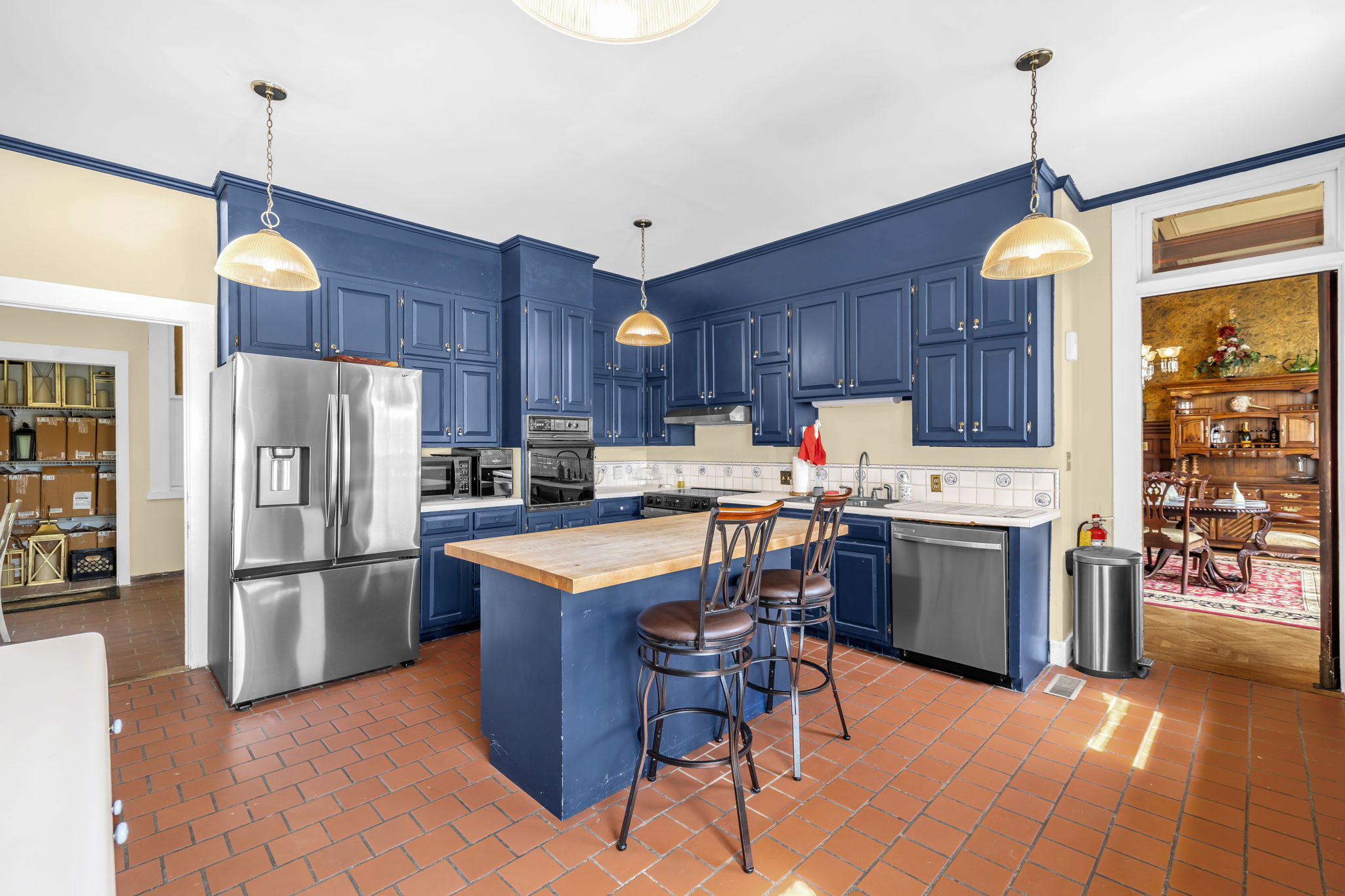 1700 Richardson Dr-36