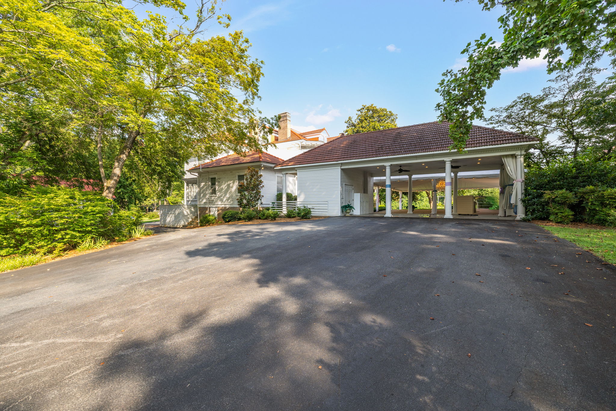 1700 Richardson Dr-80