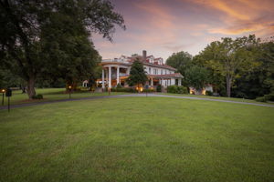 1700 Richardson Dr-4