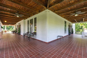 1700 Richardson Dr-9