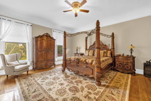 1700 Richardson Dr-45