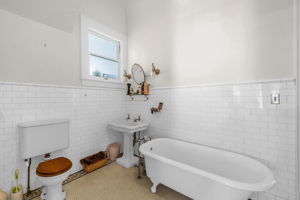 1700 Richardson Dr-55
