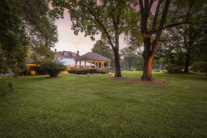 1700 Richardson Dr-72