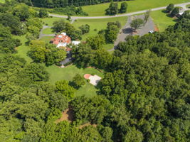 1700 Richardson Dr-96